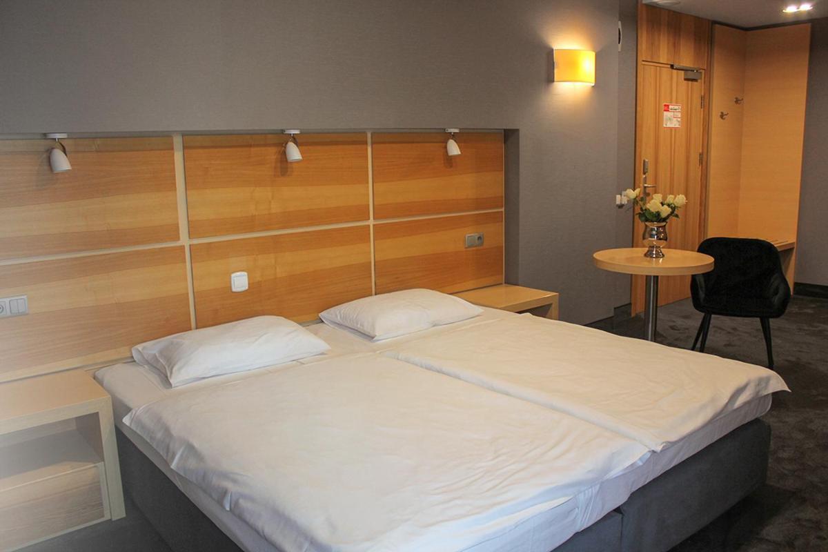 Willa Port Острода Екстер'єр фото A room at the hotel