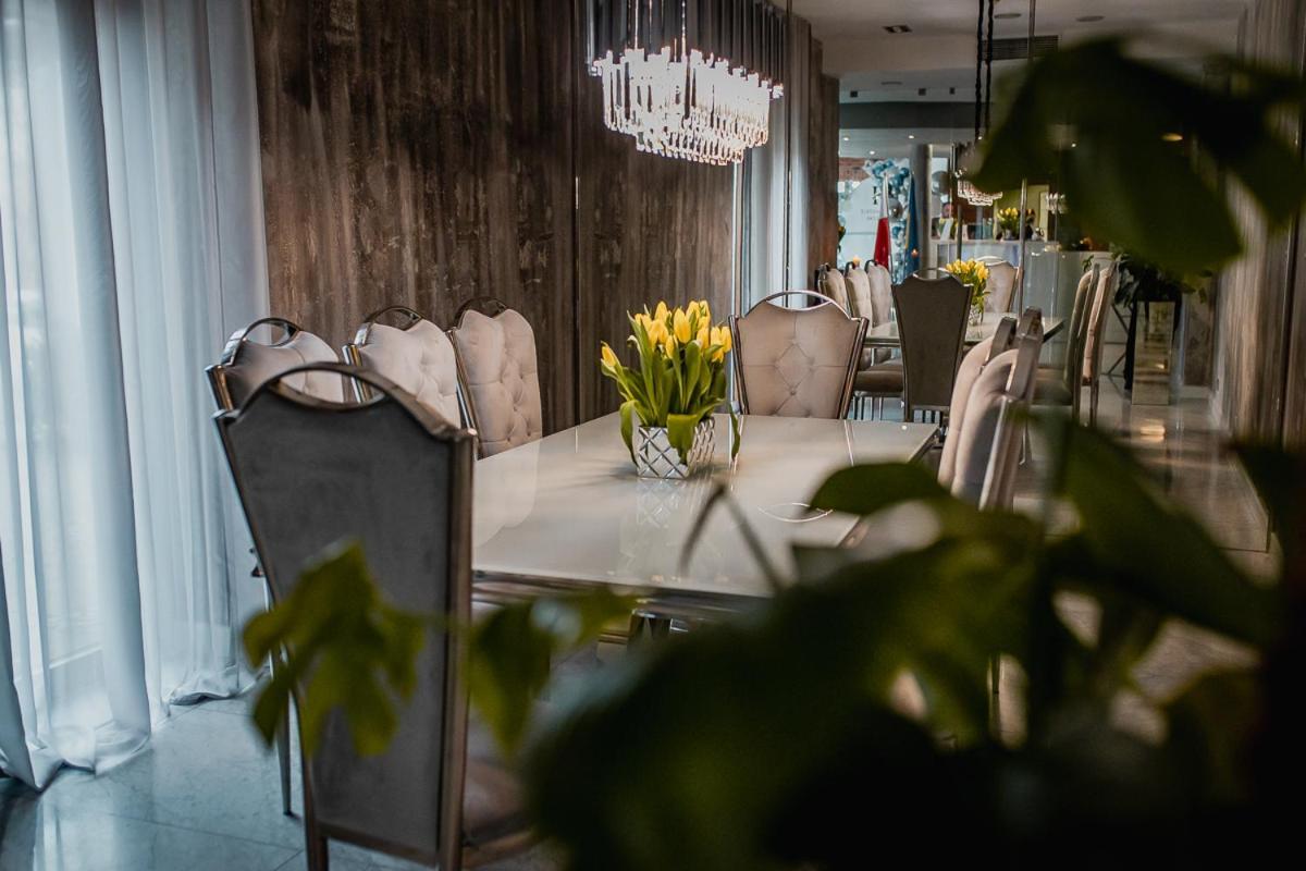 Willa Port Острода Екстер'єр фото The interior of the restaurant